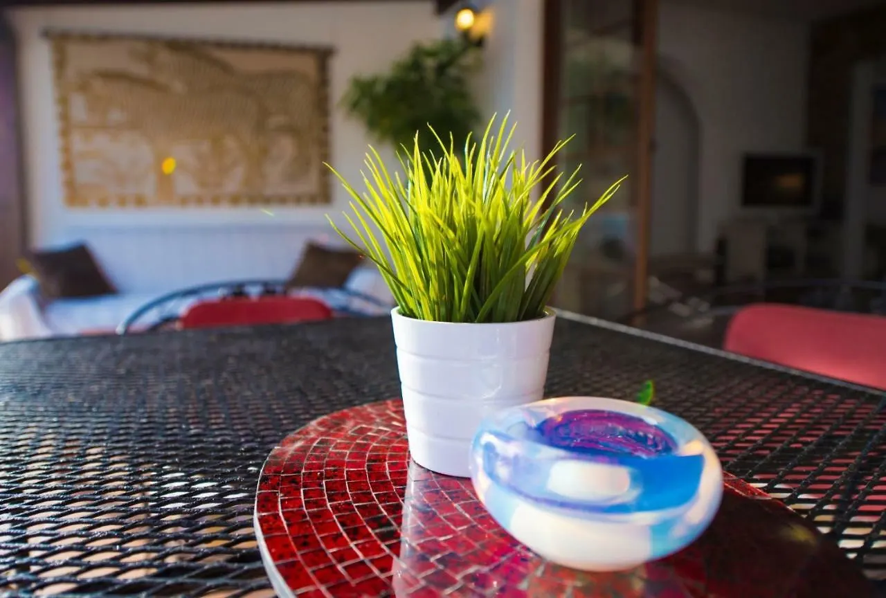 Villatommy Heated Pool, Hottub, Fast Wifi Lajares Villa